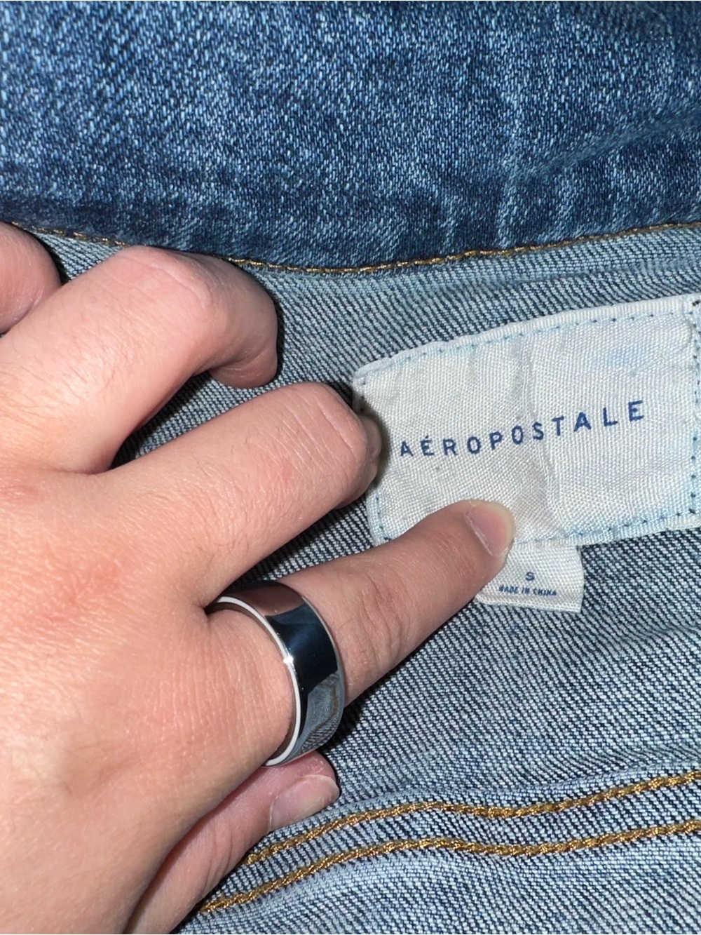 Aeropostale women's Light Blue Denim Jeans with Contrast Stitching